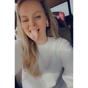 Meet your Posher, Amberlee
